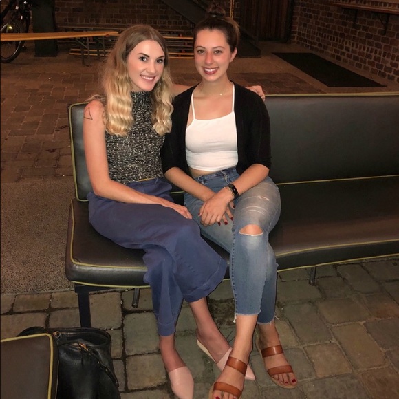 Meet your Posher, Jessica - Picture 6 of 16